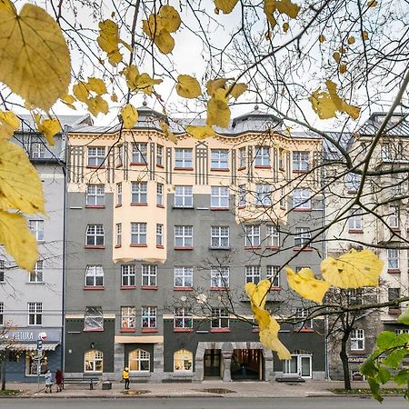 Cozy Flat. Art Nouveau Building, Near The City Center Riga Eksteriør billede